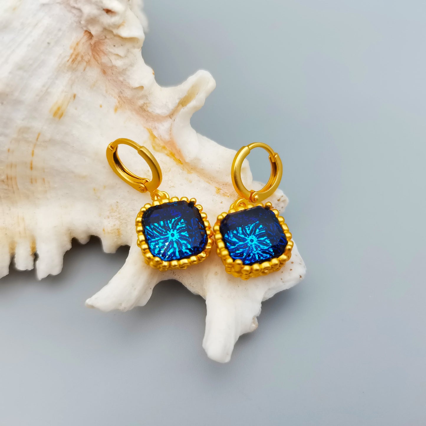 Ocean blue vintage inspired stud earring