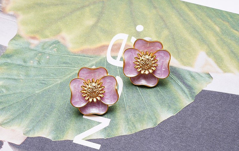 Vintage Inspired light purple Enamel Cloisonné flower shape stud earring