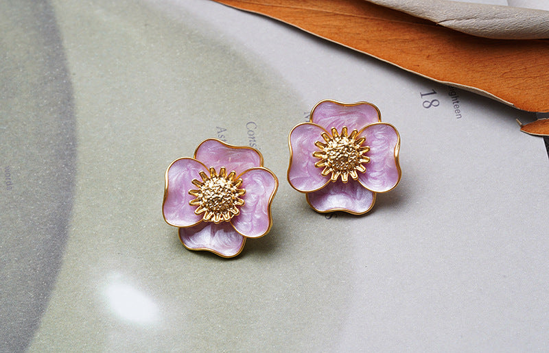 Vintage Inspired light purple Enamel Cloisonné flower shape stud earring