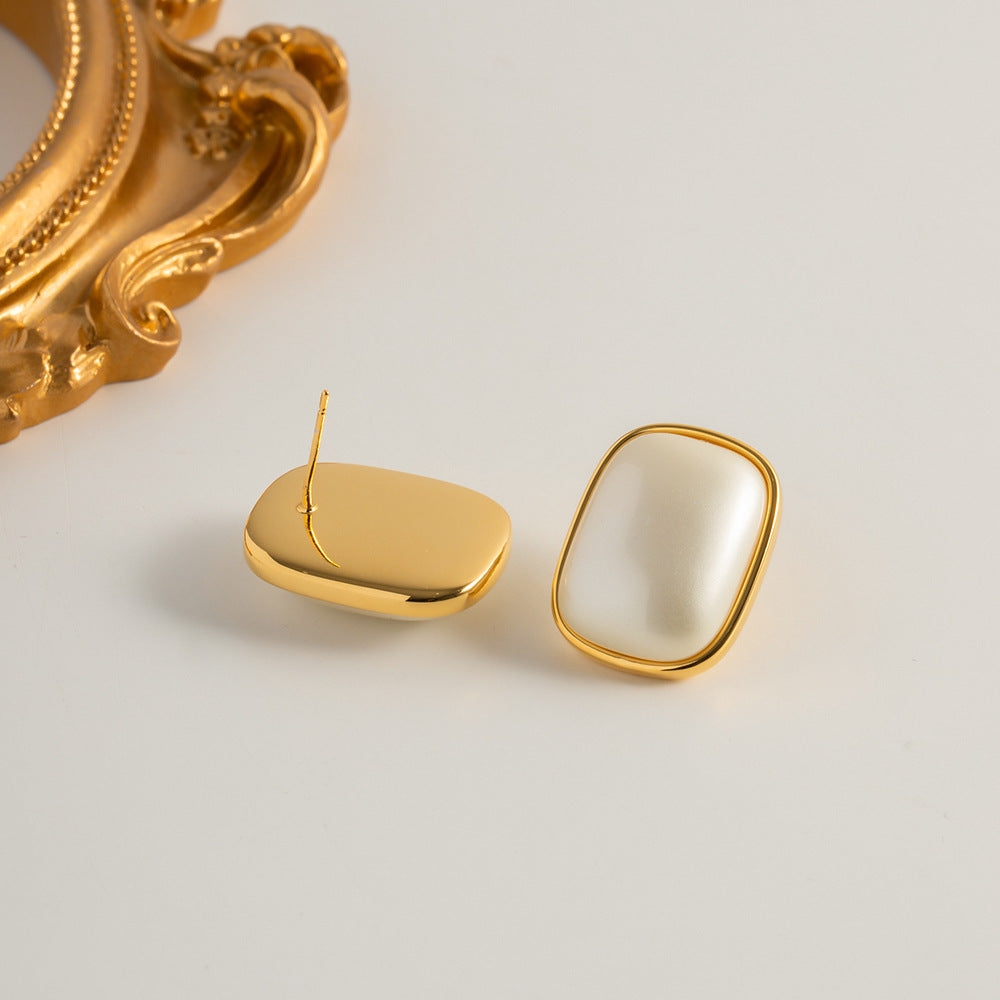 Vintage Inspired Luxurious Square Earrings
