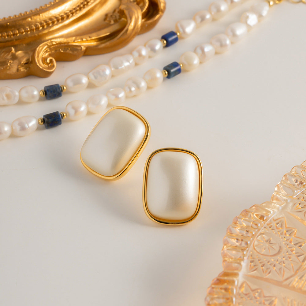 Vintage Inspired Luxurious Square Earrings