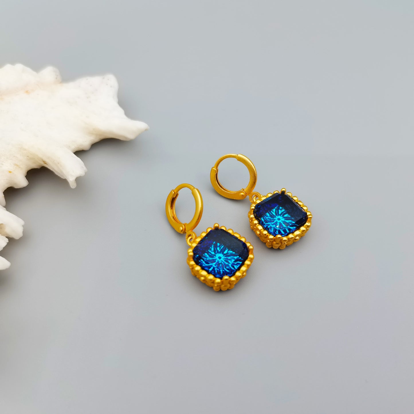 Ocean blue vintage inspired stud earring