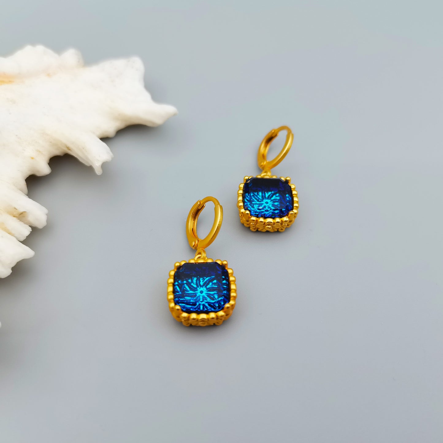 Ocean blue vintage inspired stud earring