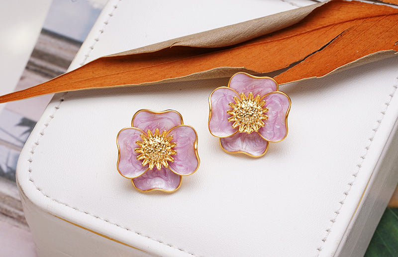 Vintage Inspired light purple Enamel Cloisonné flower shape stud earring